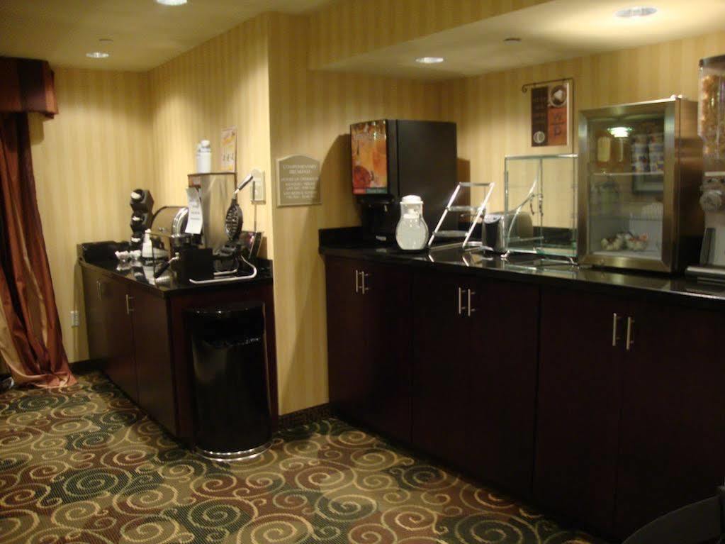 Cobblestone Inn & Suites - Carrington Luaran gambar